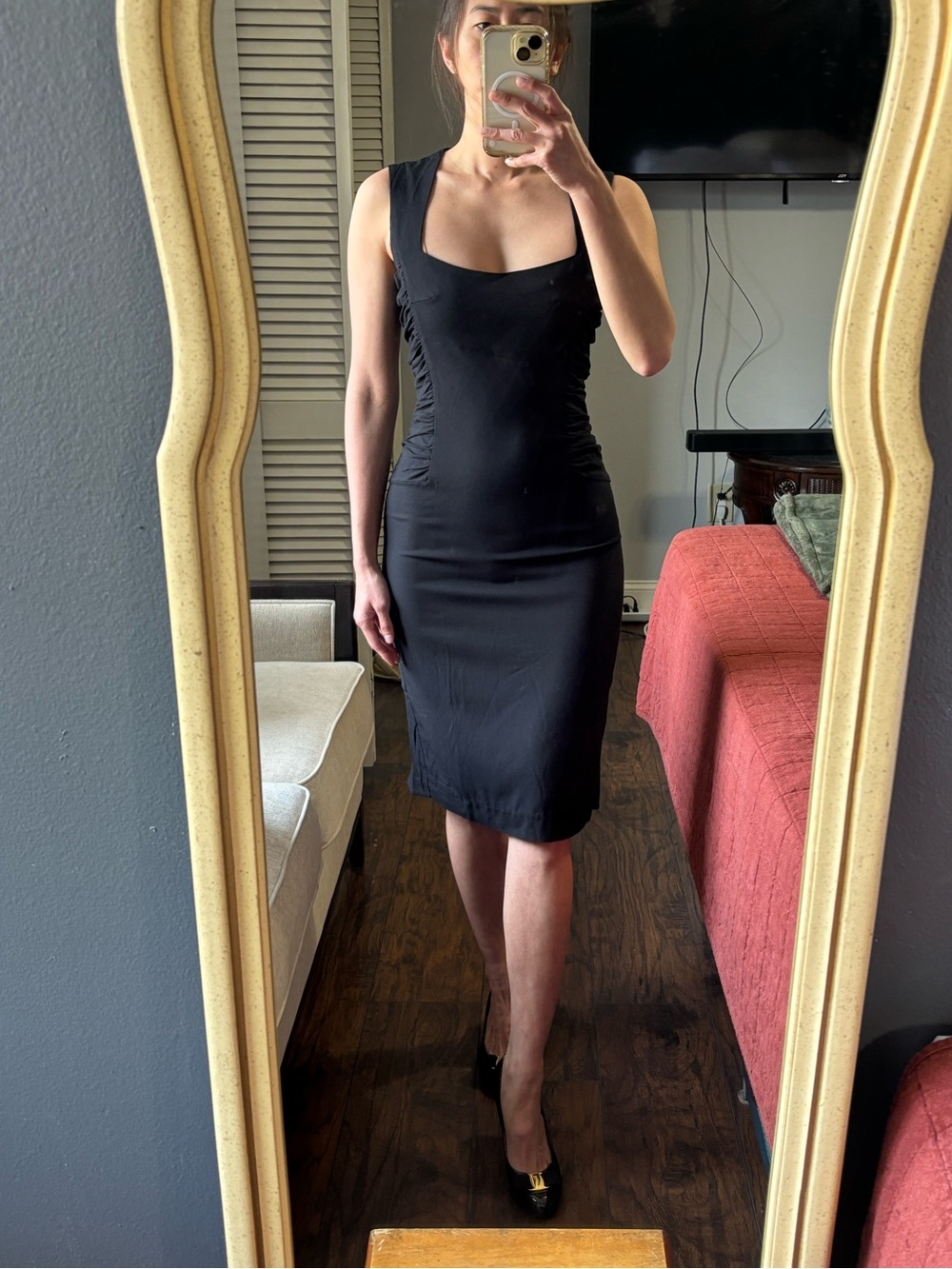 L'AGENCE Black Sleeveless Knee length Sheath Dress